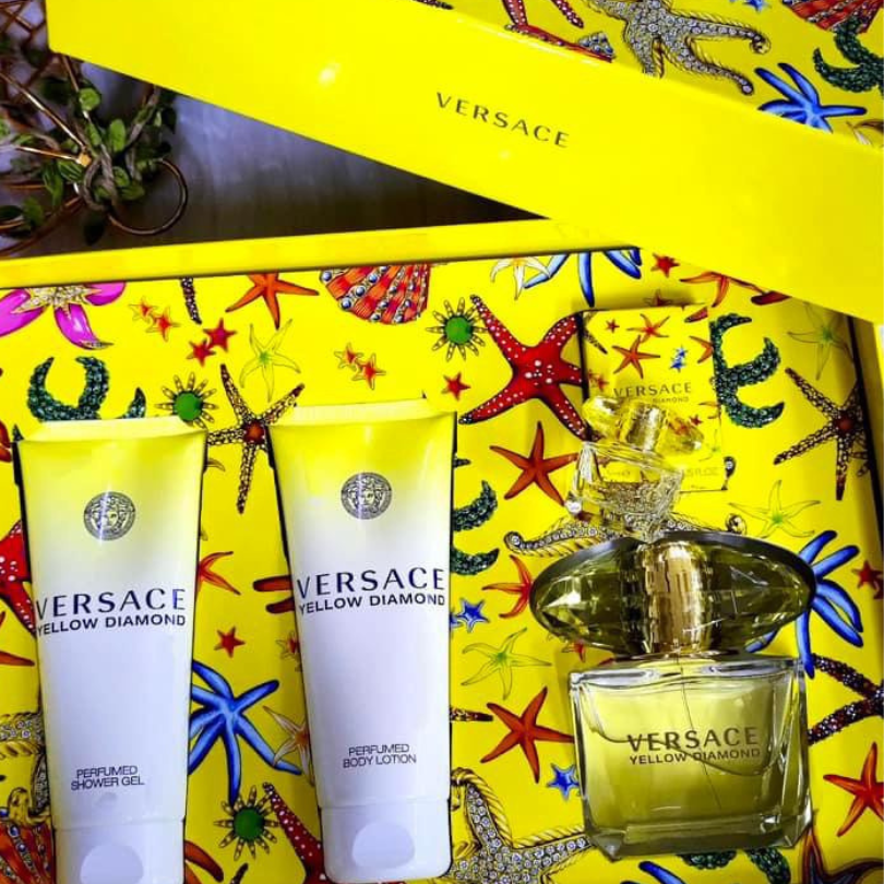 Versace Yellow Diamond For Women Eau De Toilette 4pcs Set